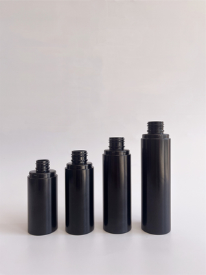 Πλαστικά καλλυντικά μπουκάλια ODM 20/24 μεγέθους λαιμών με την αντλία και την κάλυψη ΚΑΠ γαλακτώματος αντλιών ψεκαστήρων